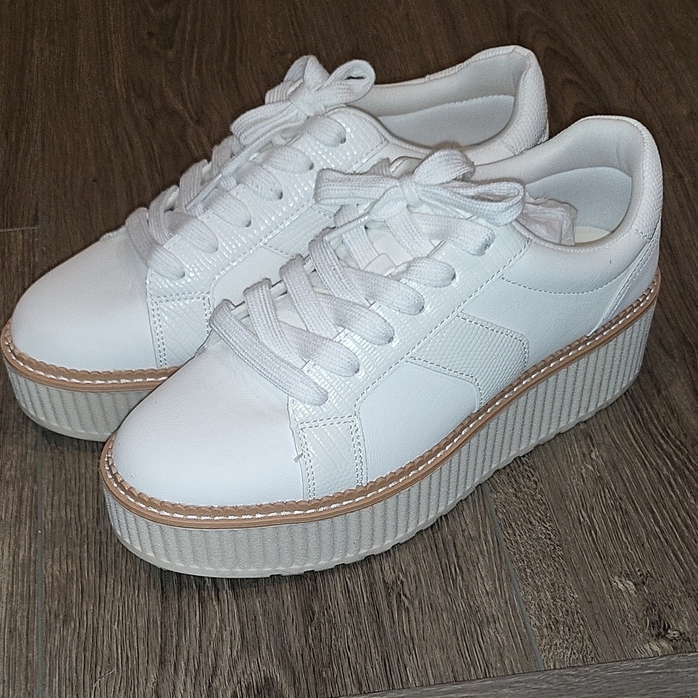 Dolce Vita Women's White Platform Sneakers